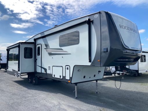 2026 Rockwood Signature Fifth Wheel 371RK