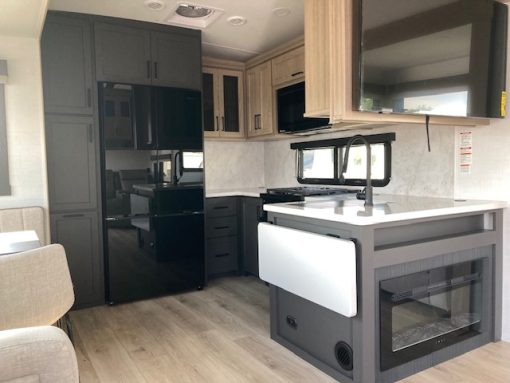 2026 Rockwood Signature Fifth Wheel 371RK