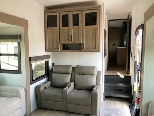 2026 Rockwood Signature Fifth Wheel 371RK