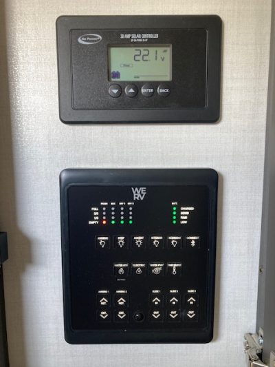 2026 Rockwood Signature Fifth Wheel 371RK - Image 17