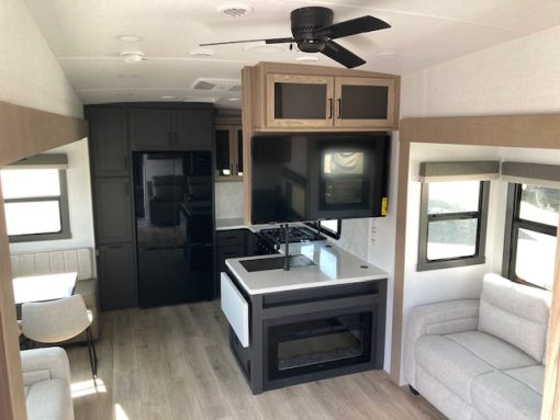 2026 Rockwood Signature Fifth Wheel 371RK