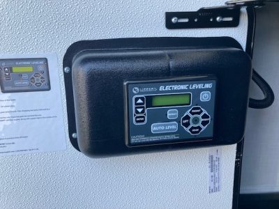 2026 Rockwood Signature Fifth Wheel 371RK - Image 18