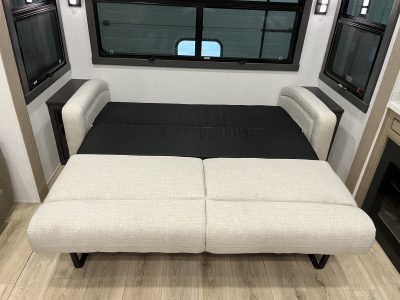 2026 Rockwood Signature Fifth Wheel 401SFB - Image 18