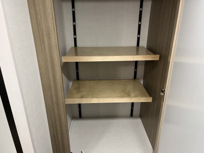 2026 Rockwood Signature Fifth Wheel 401SFB - Image 37