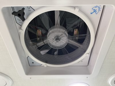 2026 Rockwood Signature Fifth Wheel 401SFB - Image 39