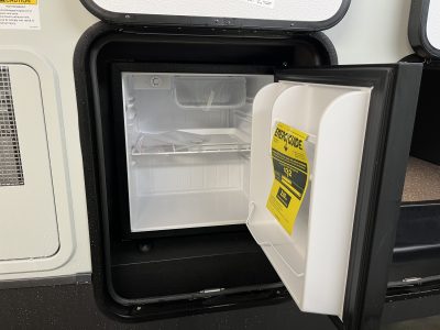 2026 Rockwood Signature Fifth Wheel 401SFB - Image 10