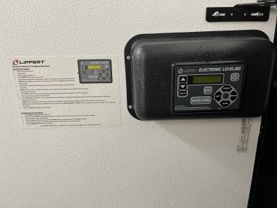 2026 Rockwood Signature Fifth Wheel 401SFB - Image 11