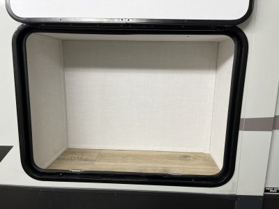 2026 Rockwood Signature Fifth Wheel 401SFB - Image 7