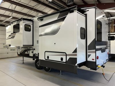 2026 Rockwood Signature Fifth Wheel 290SFK (Sold!) - Image 9