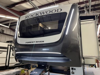 2026 Rockwood Signature Fifth Wheel 290SFK (Sold!) - Image 13