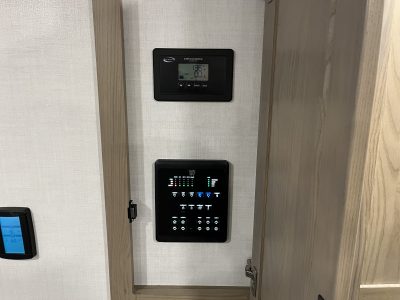 2026 Rockwood Signature Fifth Wheel 290SFK (Sold!) - Image 25