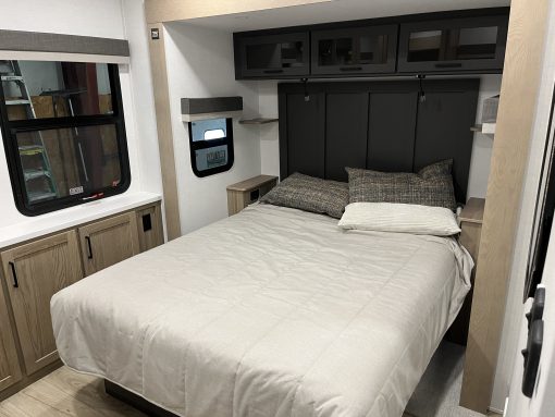 2026 Rockwood Signature Fifth Wheel 290SFK (Sold!)