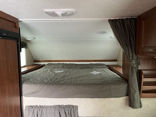 2013 Travel Lite Truck Camper 890RX (Consignment) (Price Drop!!!)