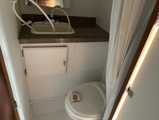 2013 Travel Lite Truck Camper 890RX (Consignment) (Price Drop!!!)