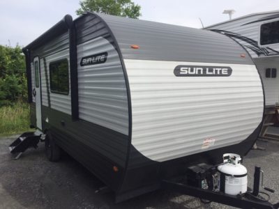 2025 Sunlite 19RK - Image 2