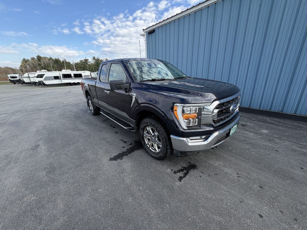 2022 Ford F-150 XLT (New Arrival!)